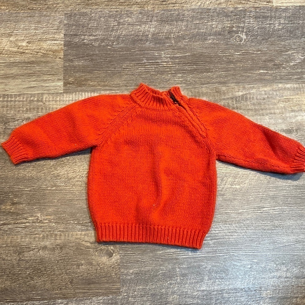 GAP Sweater